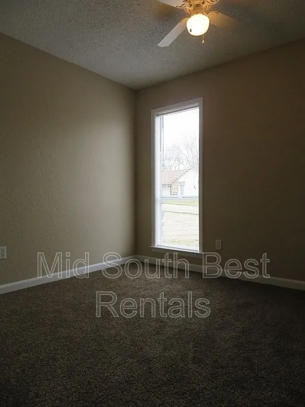 3525 Grey Bark Dr — Photo 3