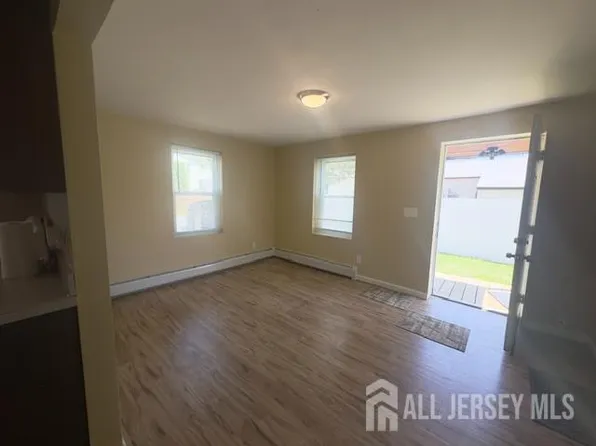 49 Middlesex Rd, Matawan, NJ 07747