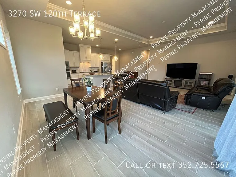 3270 SW 120th Ter — Photo 4