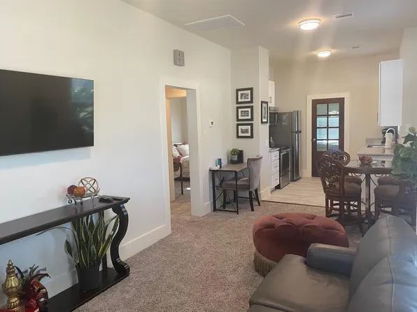 2708 Winbern St, Houston, TX 77004