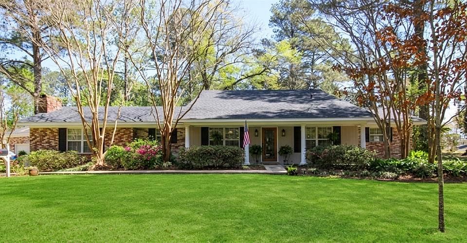 1st image of 216 Iris Park Dr
