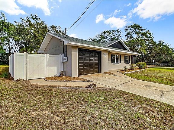5th image of 10907 Claire Dr