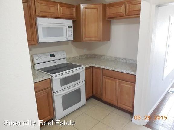 3rd image of 419 Pardee Ave APT B