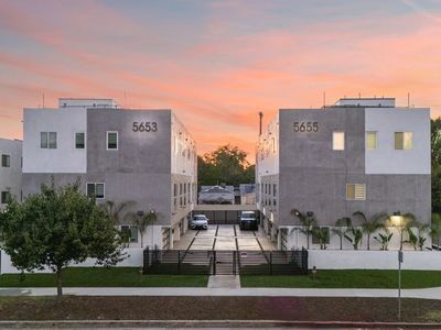 5653 Hazeltine Ave, Van Nuys, CA, 91401