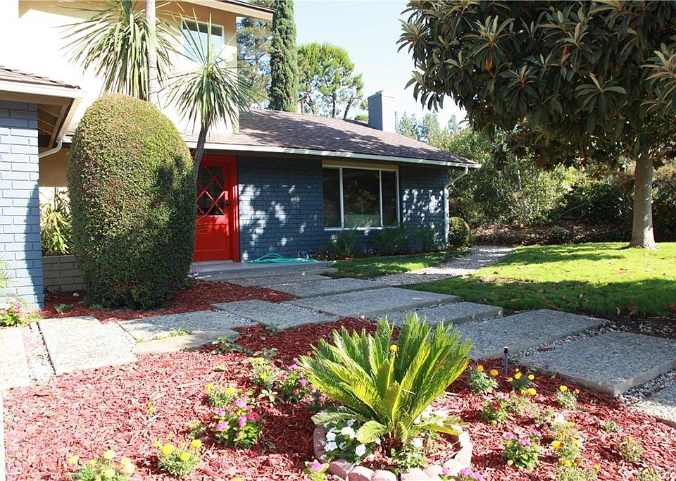1st image of 743 Puma Canyon Ln