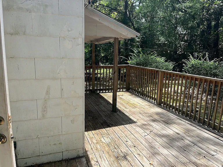 408 Murat St — Photo 16