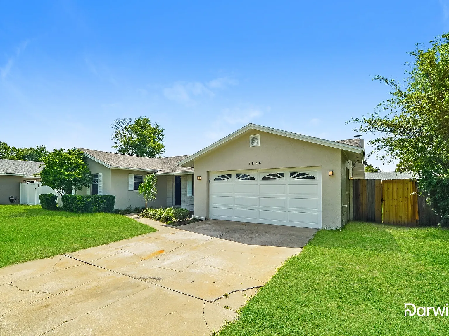 3 bed, 2.0 bath, 1562 sqft, $2,795 — Photo 2