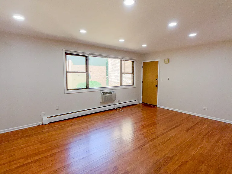 9012 Lamon Ave #1W — Photo 10