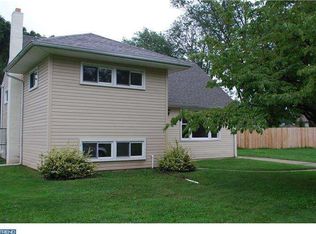 16 Merry Rd, Newark, DE 19713