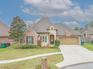 108 Alma Dr, Broussard, LA 70518