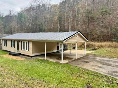 325 Webb Holw, Van Lear, KY, 41265