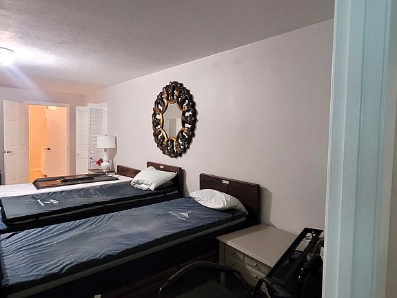 2nd image of 204 Overhill Dr