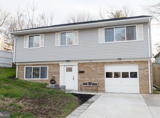 6111 Perry St, Landover, MD 20785