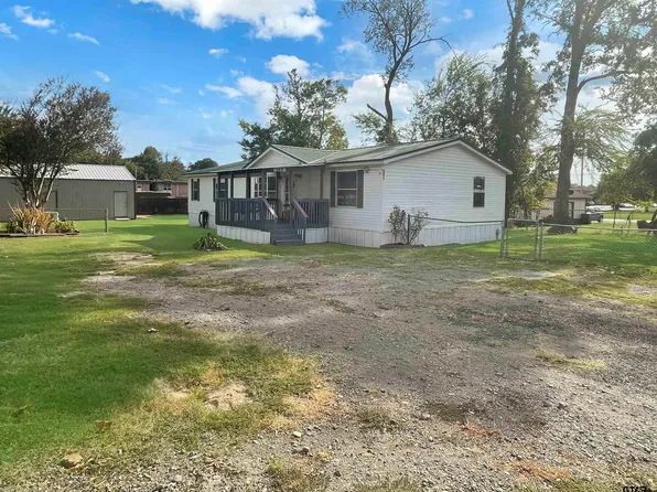 181 Cyclone St, Waskom, TX 75692