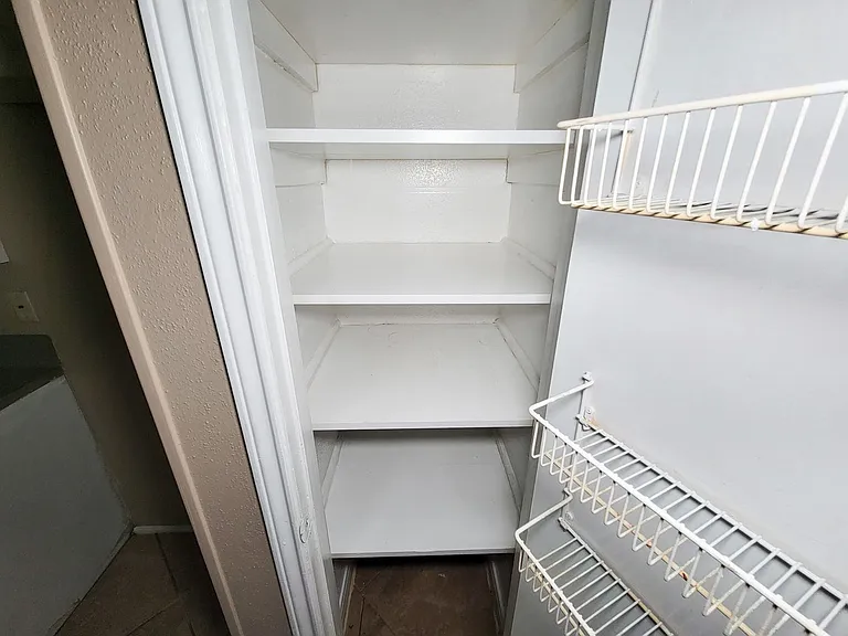29002 Sedgefield St — Photo 24