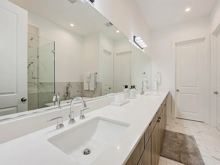 5839 Dolores St — Photo 21