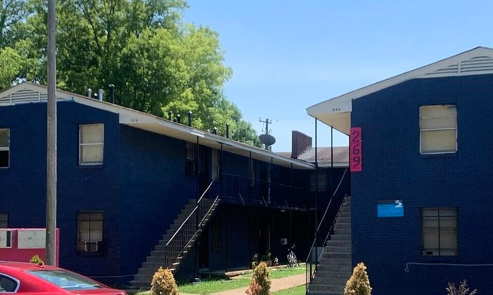 1st image of 266 Bond Ave