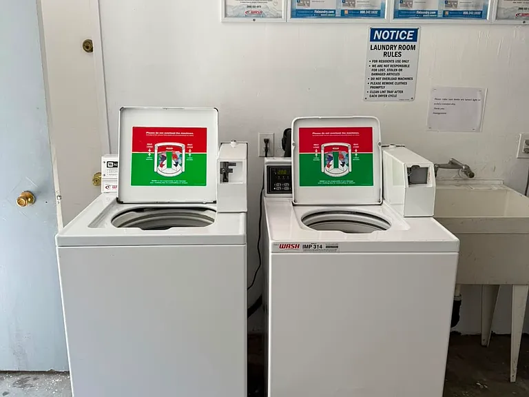 3410 Club Dr #9 — Photo 3