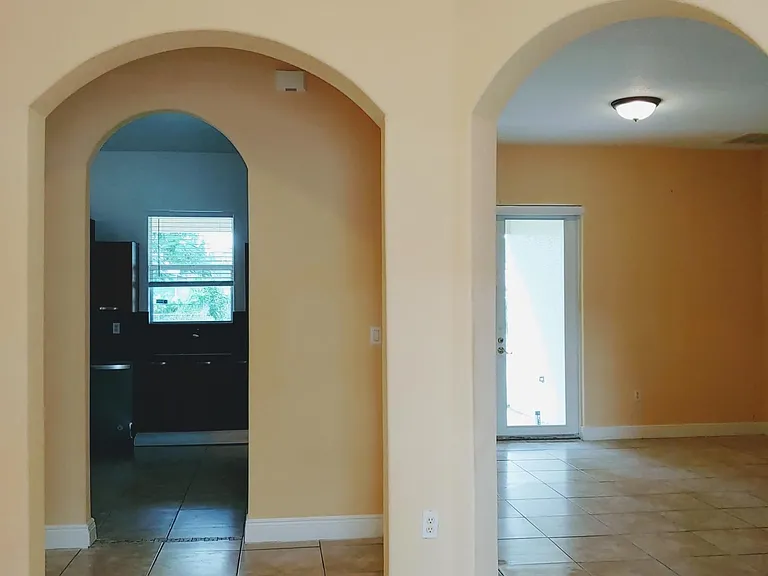 2449 SW Savage Blvd — Photo 6