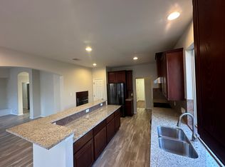 2745 Lake Forest Dr, Round Rock, TX 78665