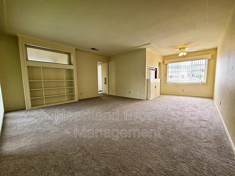 2 bed, 1.0 bath, 850 sqft, $2,150 — Photo 3