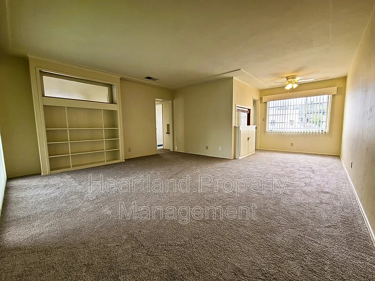 5123 Wilson St — Photo 3