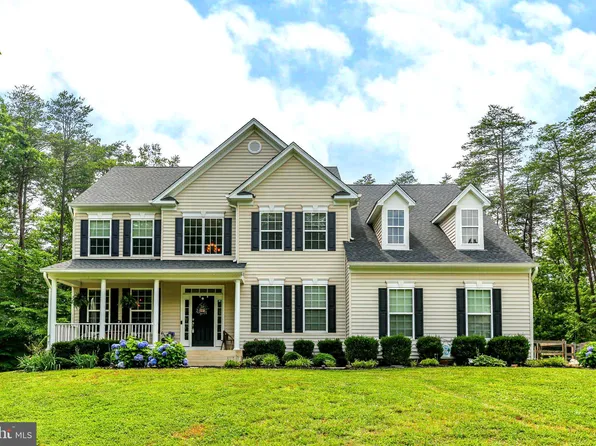 550 Long Meadow Dr, Fredericksburg, VA 22406