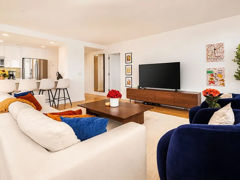 1113 York Ave #3B — Photo 4