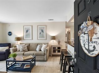 850 Mallery St #5E, Saint Simons Island, GA 31522