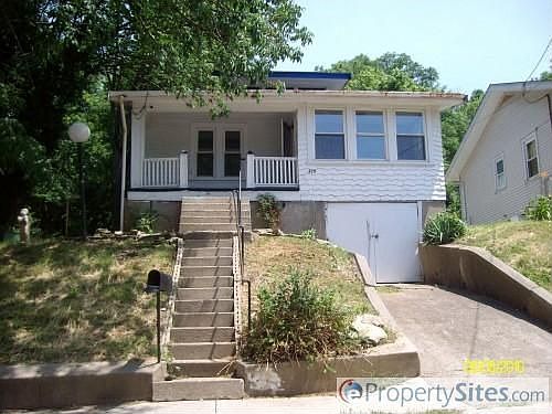 1st image of 320 E Vine St