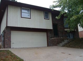 1731 Independence Dr, Jefferson City, MO 65109
