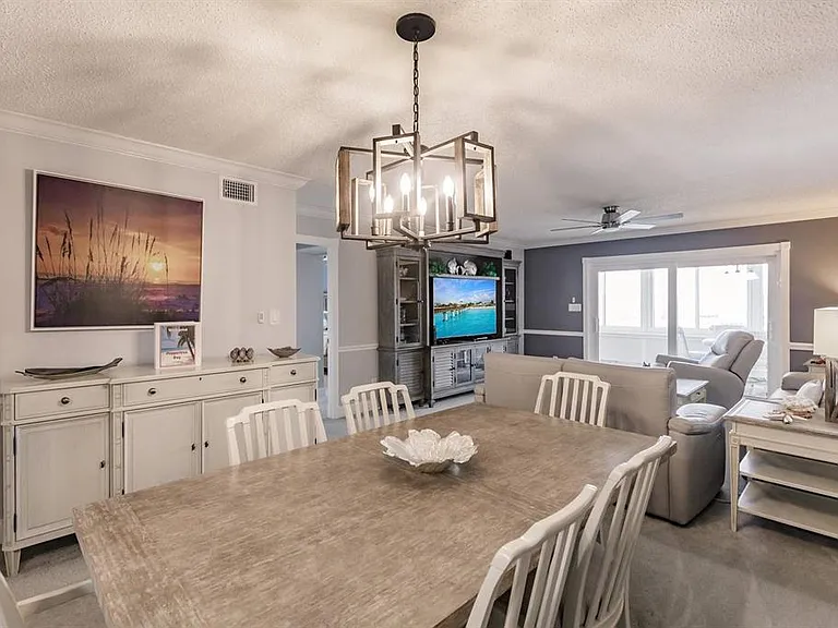 1055 W Peppertree Dr #805AA — Photo 9