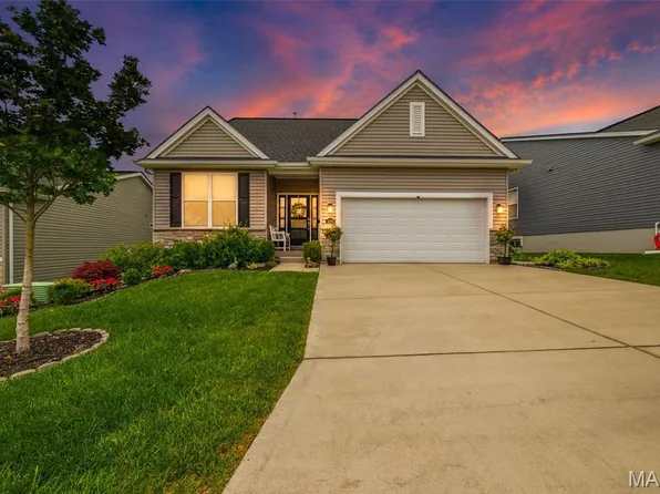 2059 Henley Woods Dr, Arnold, MO 63010