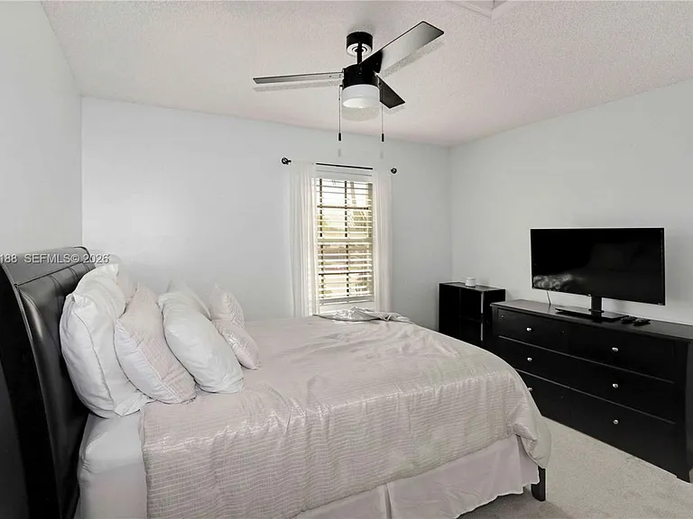 2232 SW 120th Ave — Photo 15