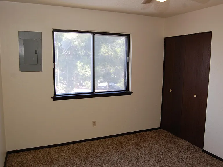 3123 Hillrise Dr #D — Photo 17