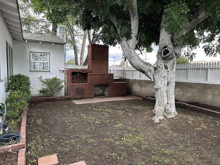 1134 E Whiting Ave — Photo 48