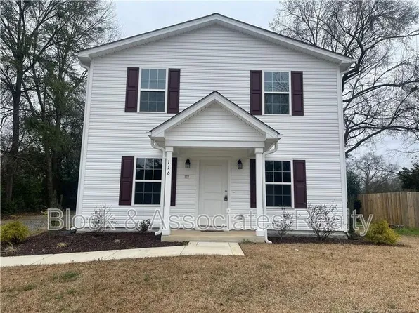 116 Phillips St, Fayetteville, NC 28301
