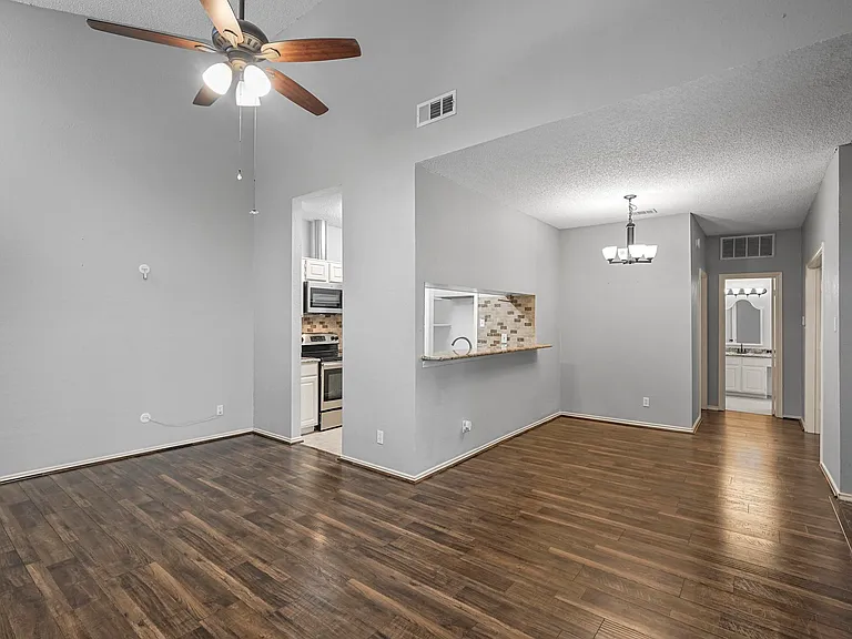 7340 Skillman St #108 — Photo 2