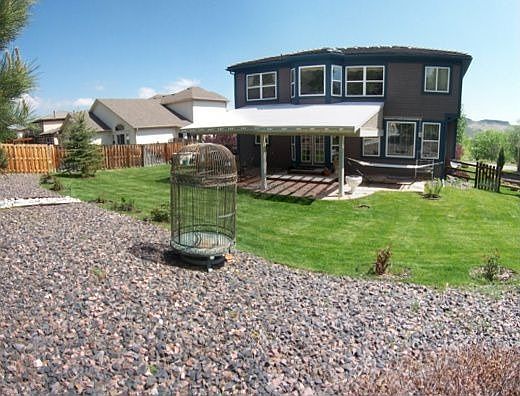 Backyard & Pergola