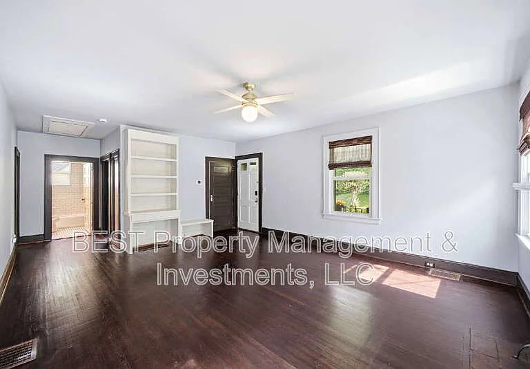 2208 Wilmore Dr — Photo 6
