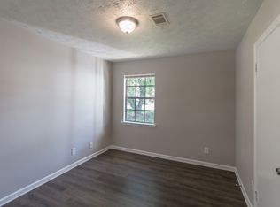 48 Old Post Rd, Jonesboro, GA 30238