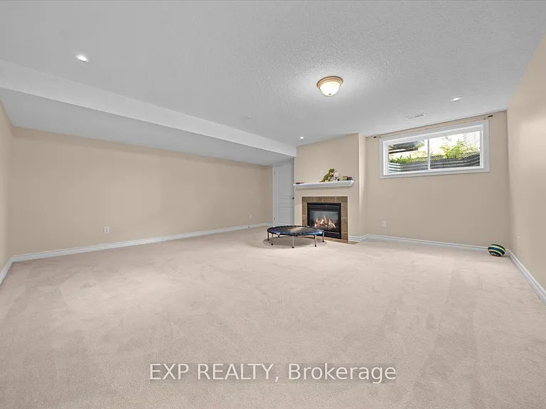 222 Badgeley Ave — Photo 19