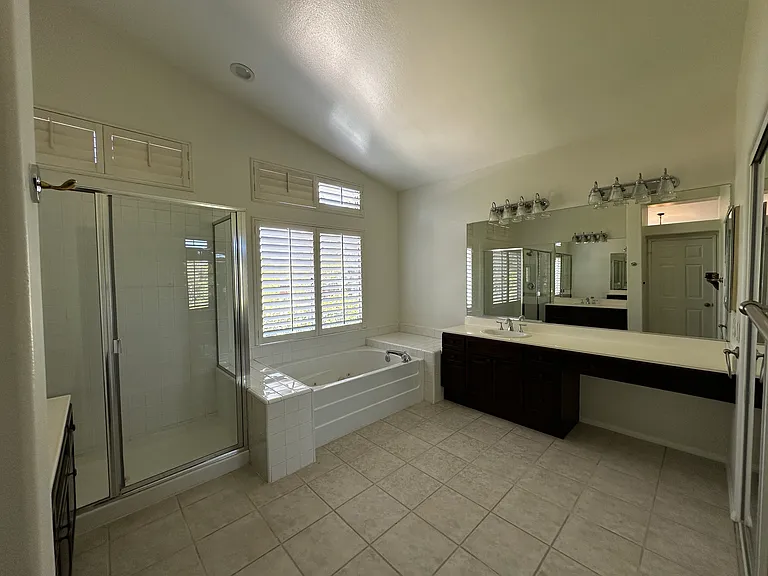 En Suite Bathroom