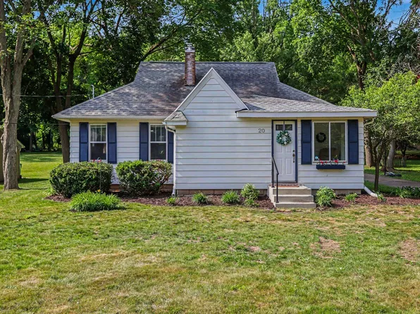 20 Langley Rd E, Battle Creek, MI 49015
