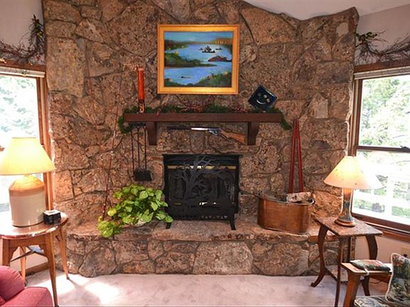 Living Rm & Fireplace