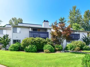 Alvista Lake Meridian, Kent, WA 98042