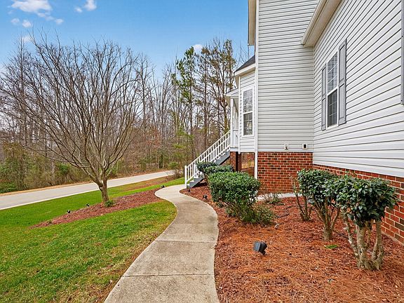 3rd image of 1328 Red Brick Rd