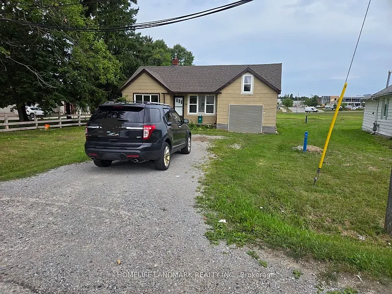 16 Elm Grove Ave — Photo 4