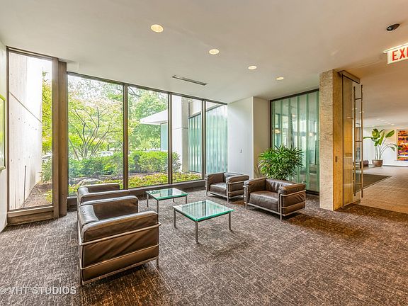 3rd image of 2800 N Lake Shore Dr APT 308