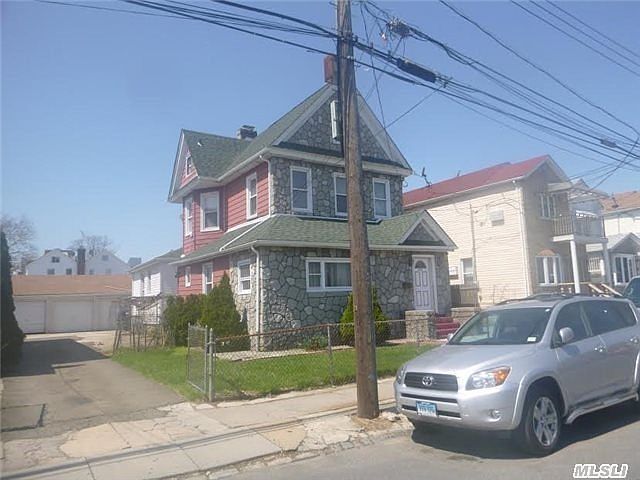 1st image of 10208 127th St